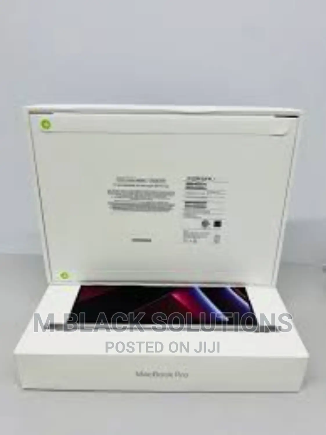 New Laptop Apple MacBook Pro 2023 M2 16GB Intel Core I7 SSD 512GB