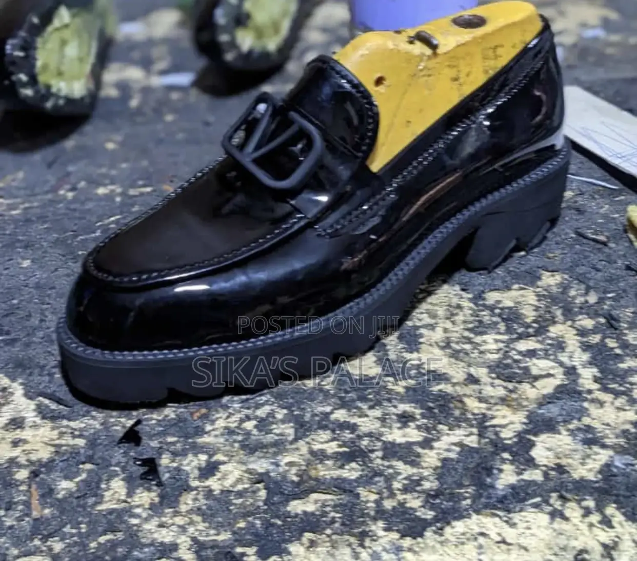 Black Silk Shoe