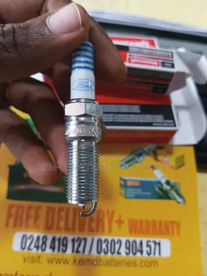 Sp594 Sp-594 Motorcraft Iridium Spark Plugs Cyfs-12-Rt2 F150