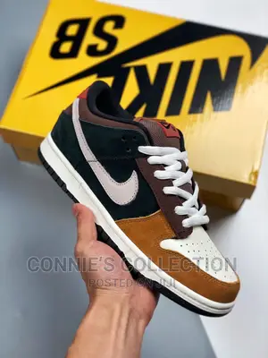 Nike SB Dunk Low