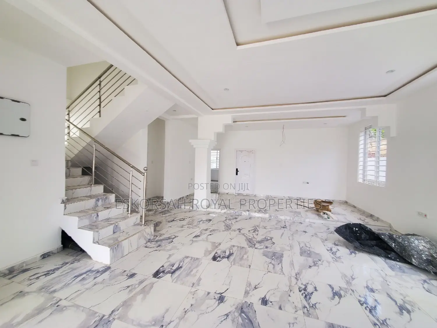 4bdrm House in Lakeside for sale
