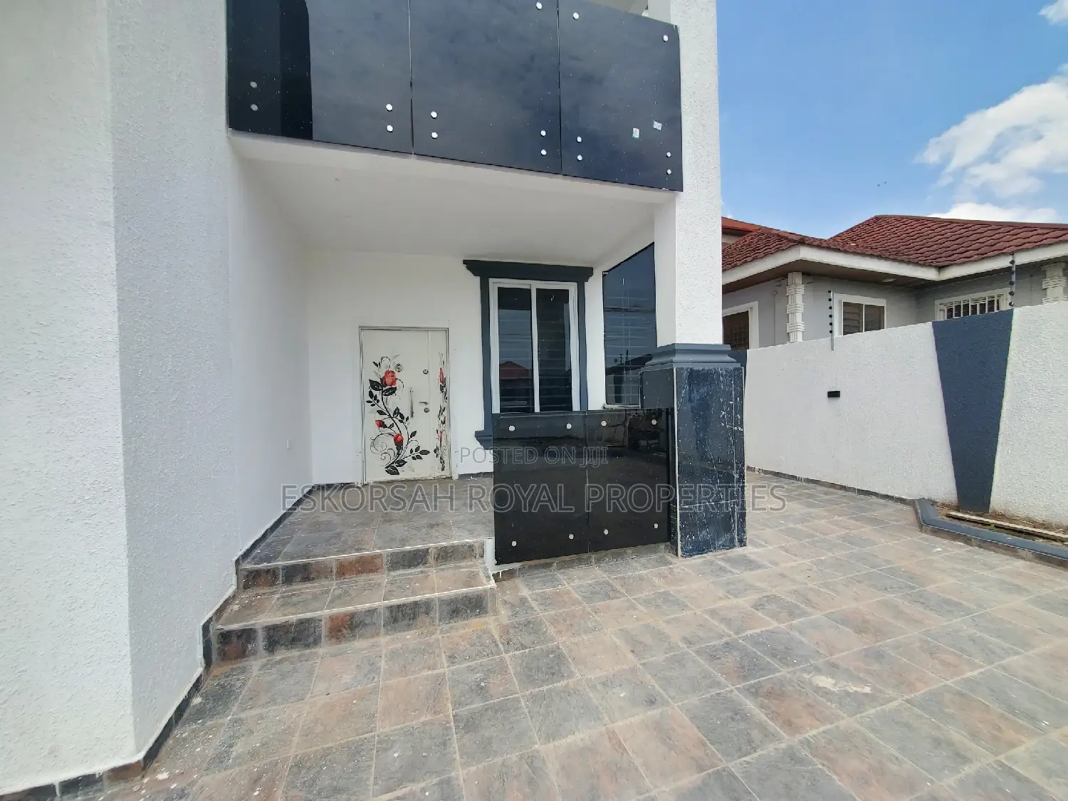 4bdrm House in Lakeside for sale