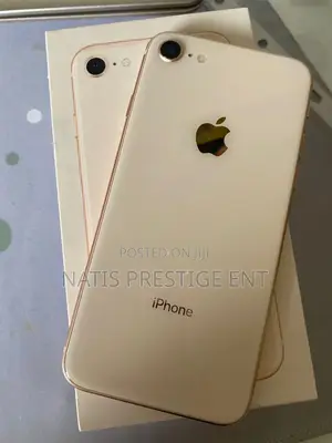 New Apple iPhone 8 64 GB Gold