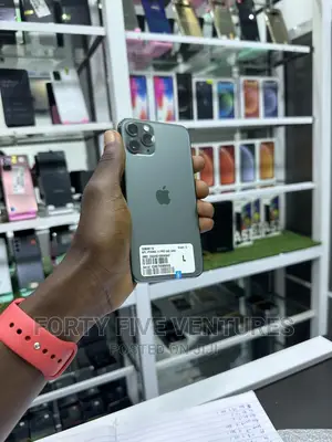 New Apple iPhone 11 Pro 64 GB Green