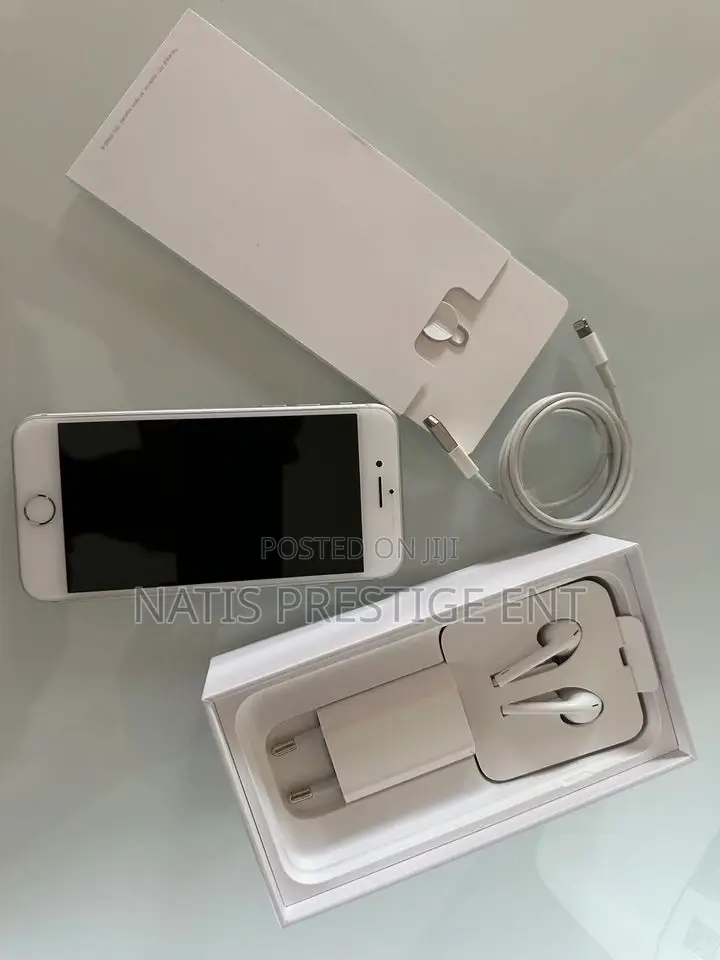 New Apple iPhone 8 256 GB Silver