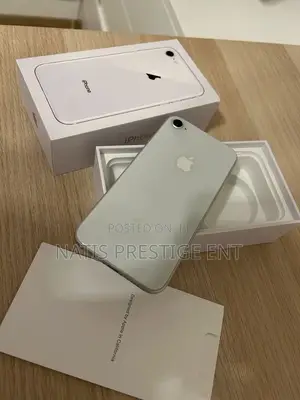 New Apple iPhone 8 256 GB Silver