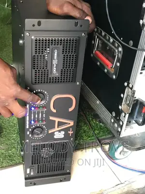 Crest Audio Ca30+ 2-Channel 4-Fans Bass Amplifier