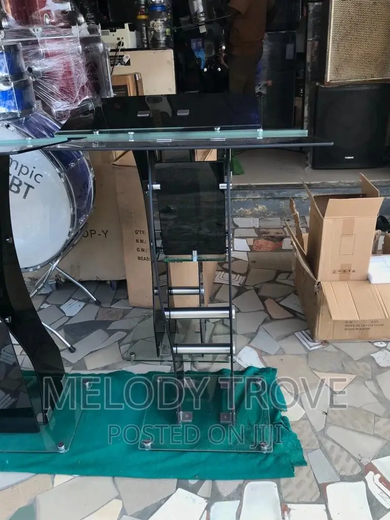Glass Pulpit (With Bars)
