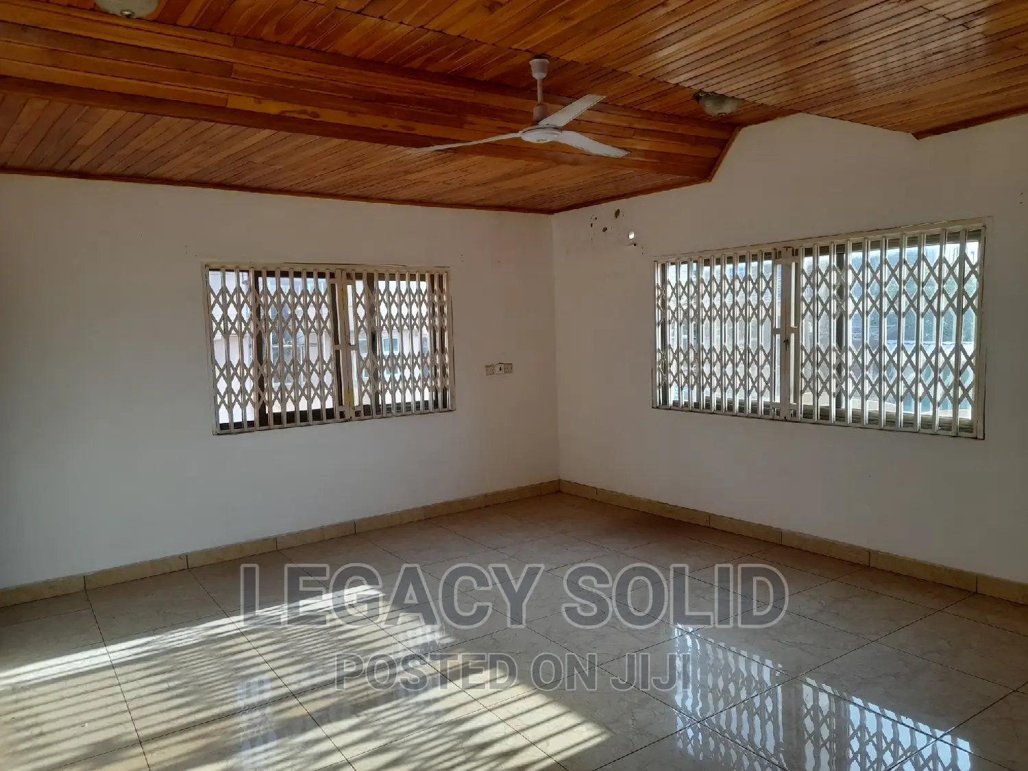 4bdrm Duplex in Legacy Solid Real, Ledzokuku-Krowor for rent