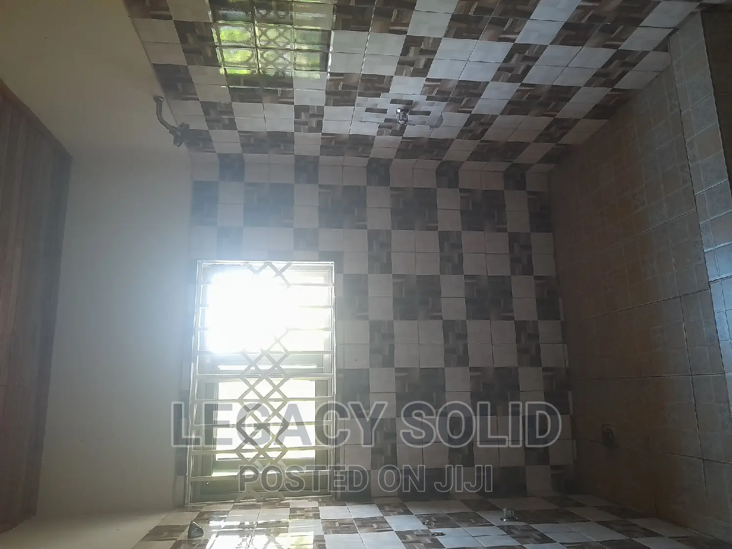 4bdrm Duplex in Legacy Solid Real, Ledzokuku-Krowor for rent