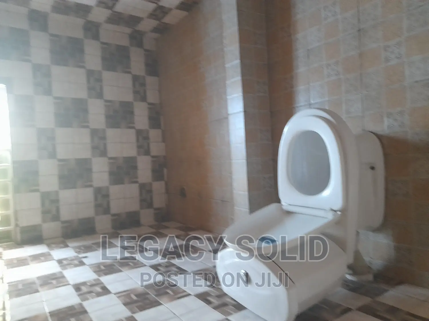 4bdrm Duplex in Legacy Solid Real, Ledzokuku-Krowor for rent