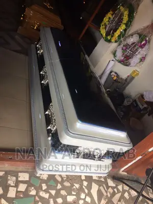 Shade Blue Black Casket With Good Interior Plus One Pillow
