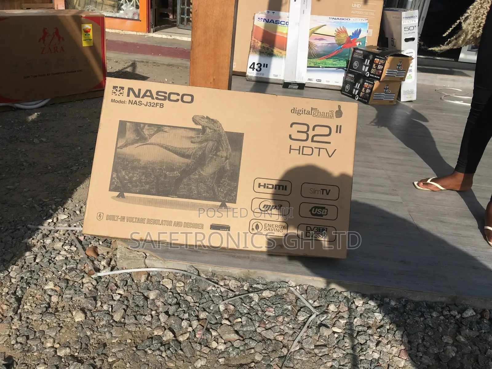 Black Digital Nasco Glossy LED 32” Electric Satellite Tv