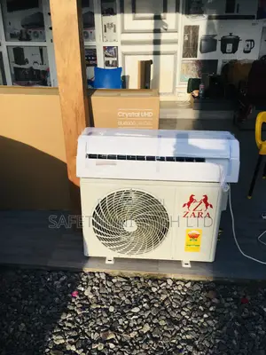 Split Gas R410 Zara Airconditioner 1.5hp Electric White