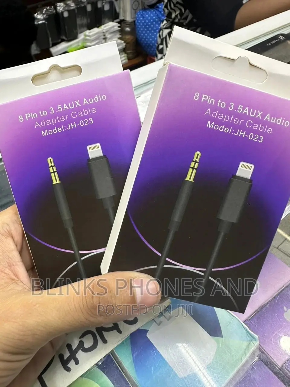 iPhone Lightning to Aux