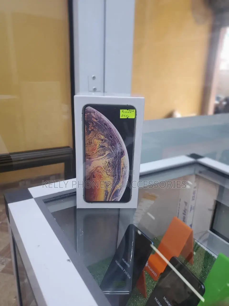 New Apple iPhone XS Max 256 GB Black