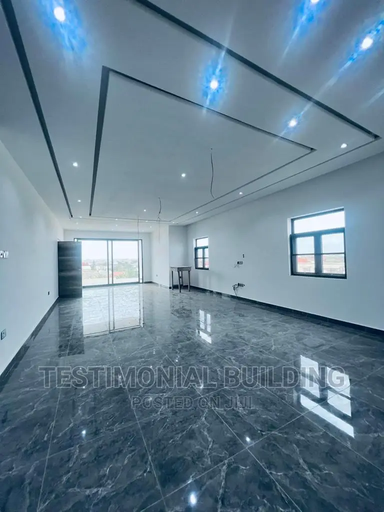 5bdrm House in Testimonial Building, Nmai-Dzorn for sale