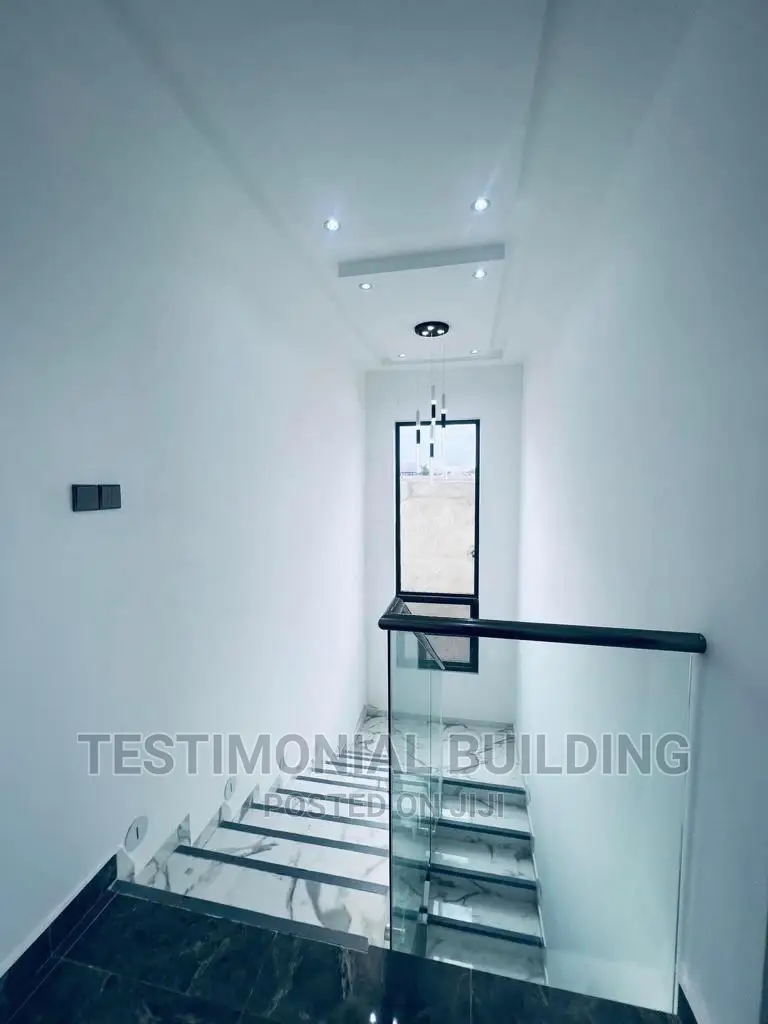 5bdrm House in Testimonial Building, Nmai-Dzorn for sale