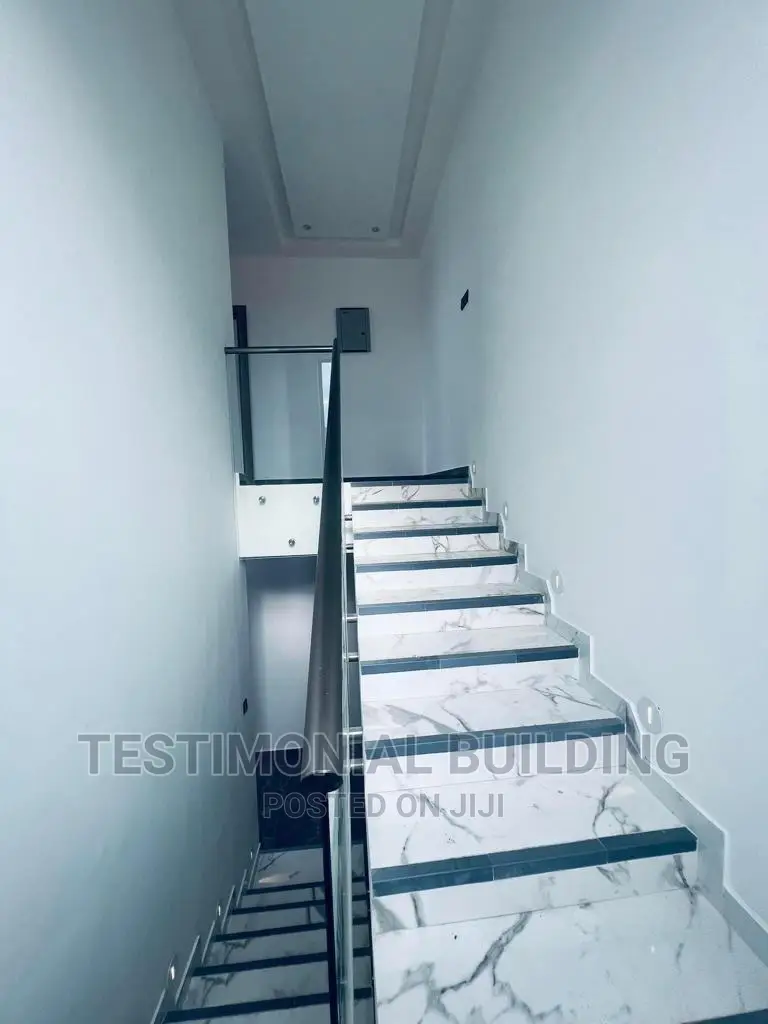 5bdrm House in Testimonial Building, Nmai-Dzorn for sale