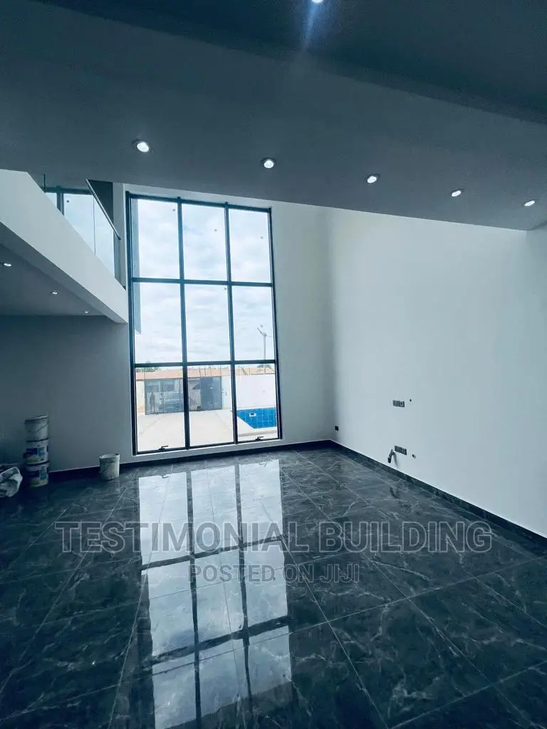 5bdrm House in Testimonial Building, Nmai-Dzorn for sale