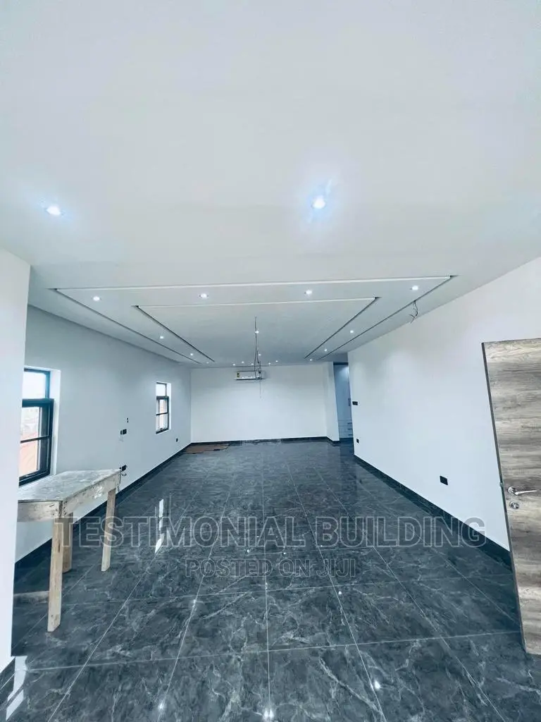 5bdrm House in Testimonial Building, Nmai-Dzorn for sale