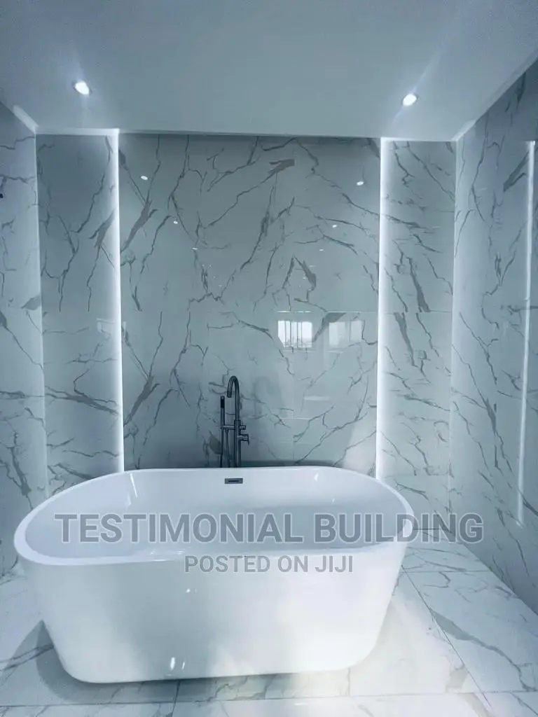 5bdrm House in Testimonial Building, Nmai-Dzorn for sale