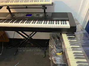 Yamaha DGX 650 Portable Grand Piano/Keyboard