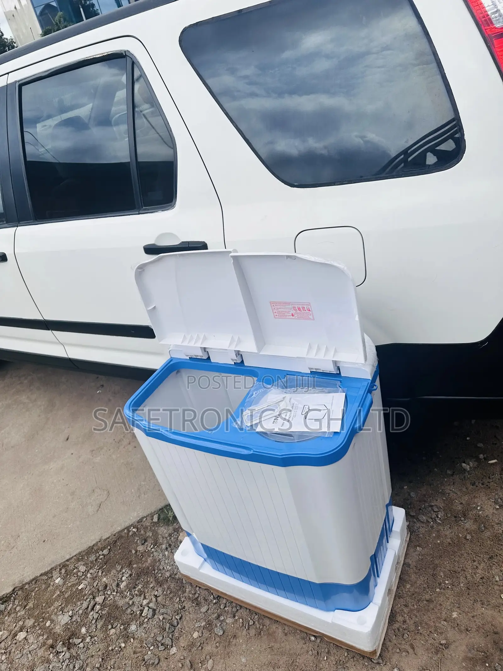 7kg White/Blue Topload Washingmachine Nasco Semiautomatic