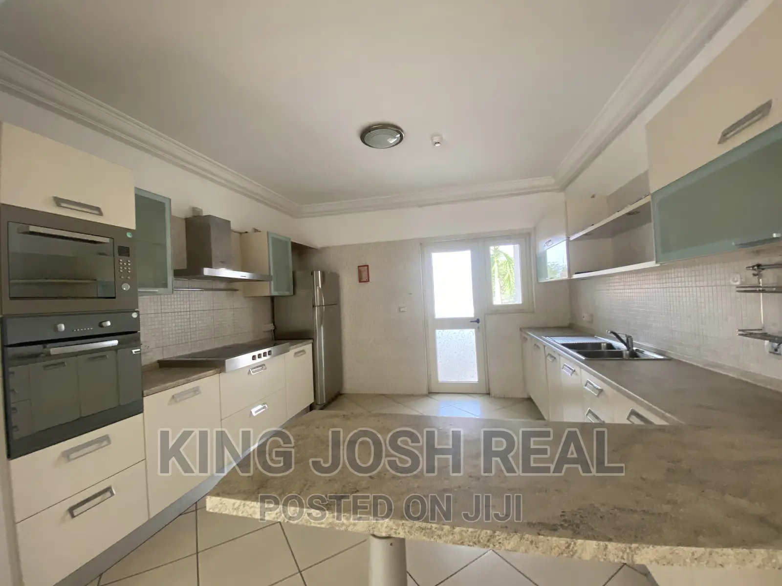 3bdrm Apartment in Villagio, Airport Residential Area for rent