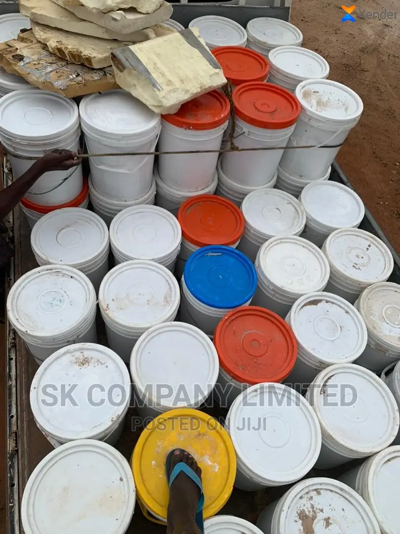 Grafiato Materials and Painting