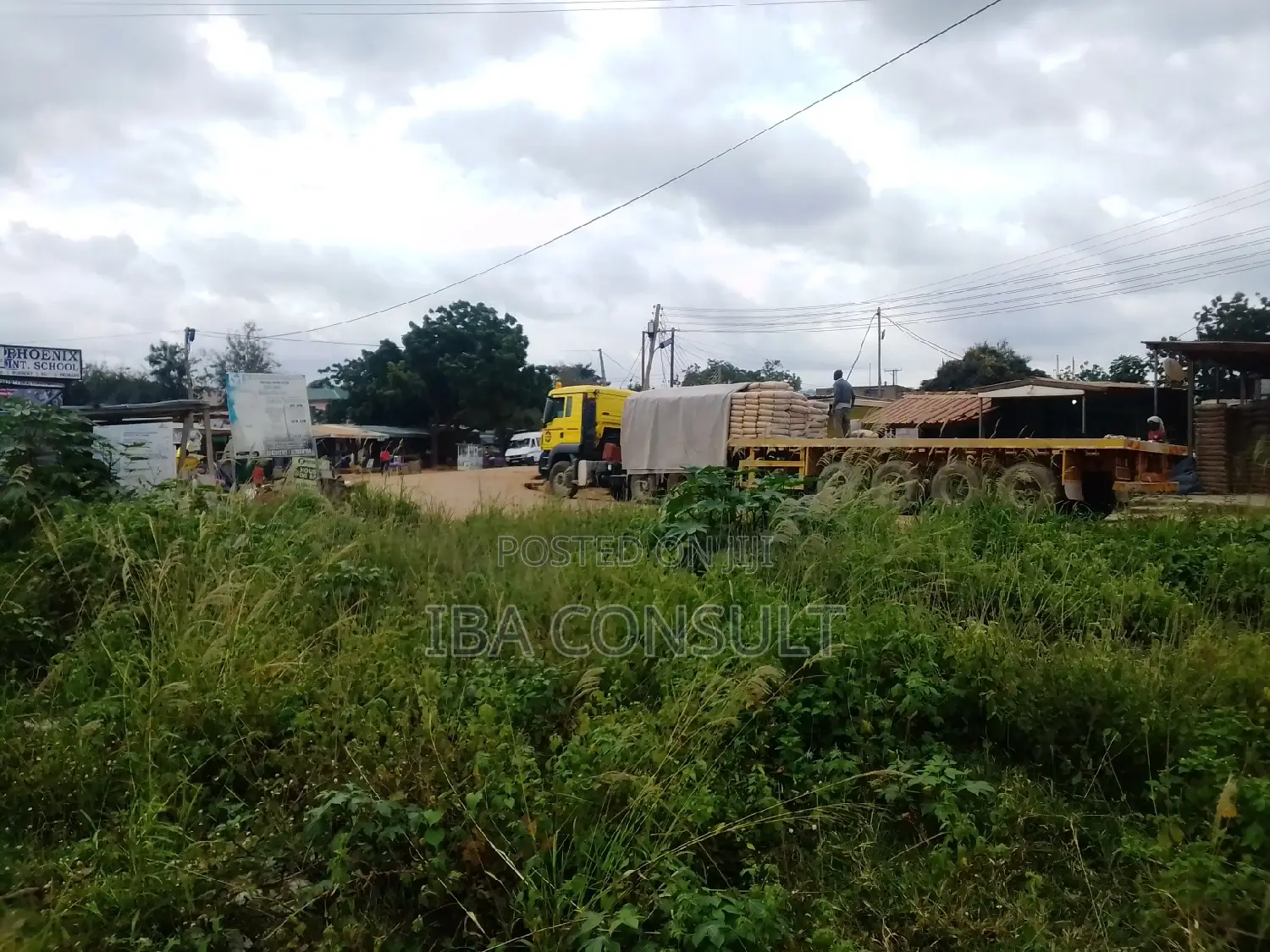 Plots for Sale at East Amrahia Close to New China Mall
