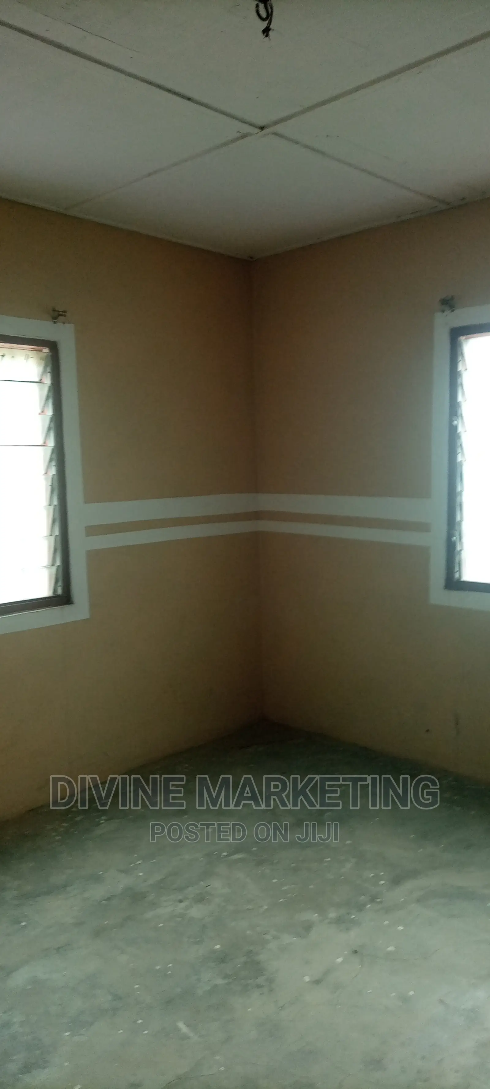 4bdrm Apartment in Santa Maria, Accra Metropolitan for sale