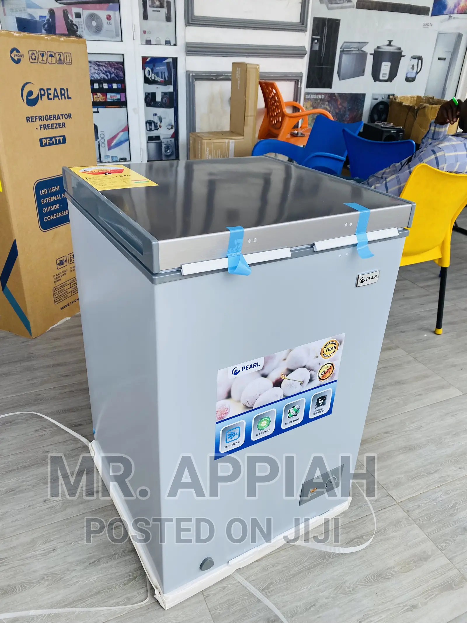 Manual Defrost Pearl PCF-127 Electric Freezer(100ltr) 