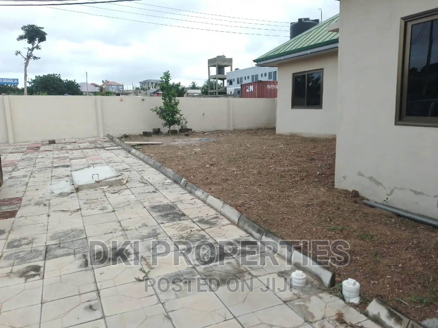 3bdrm House in Dki Properties, Oyibi for rent