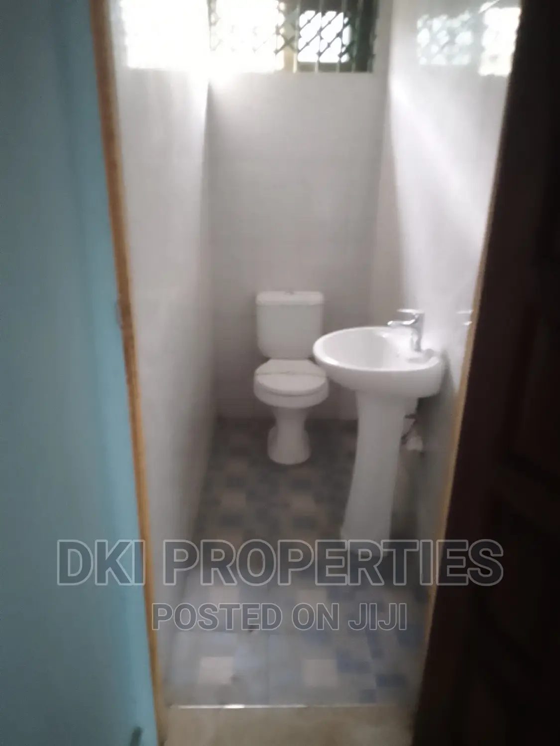 3bdrm House in Dki Properties, Oyibi for rent
