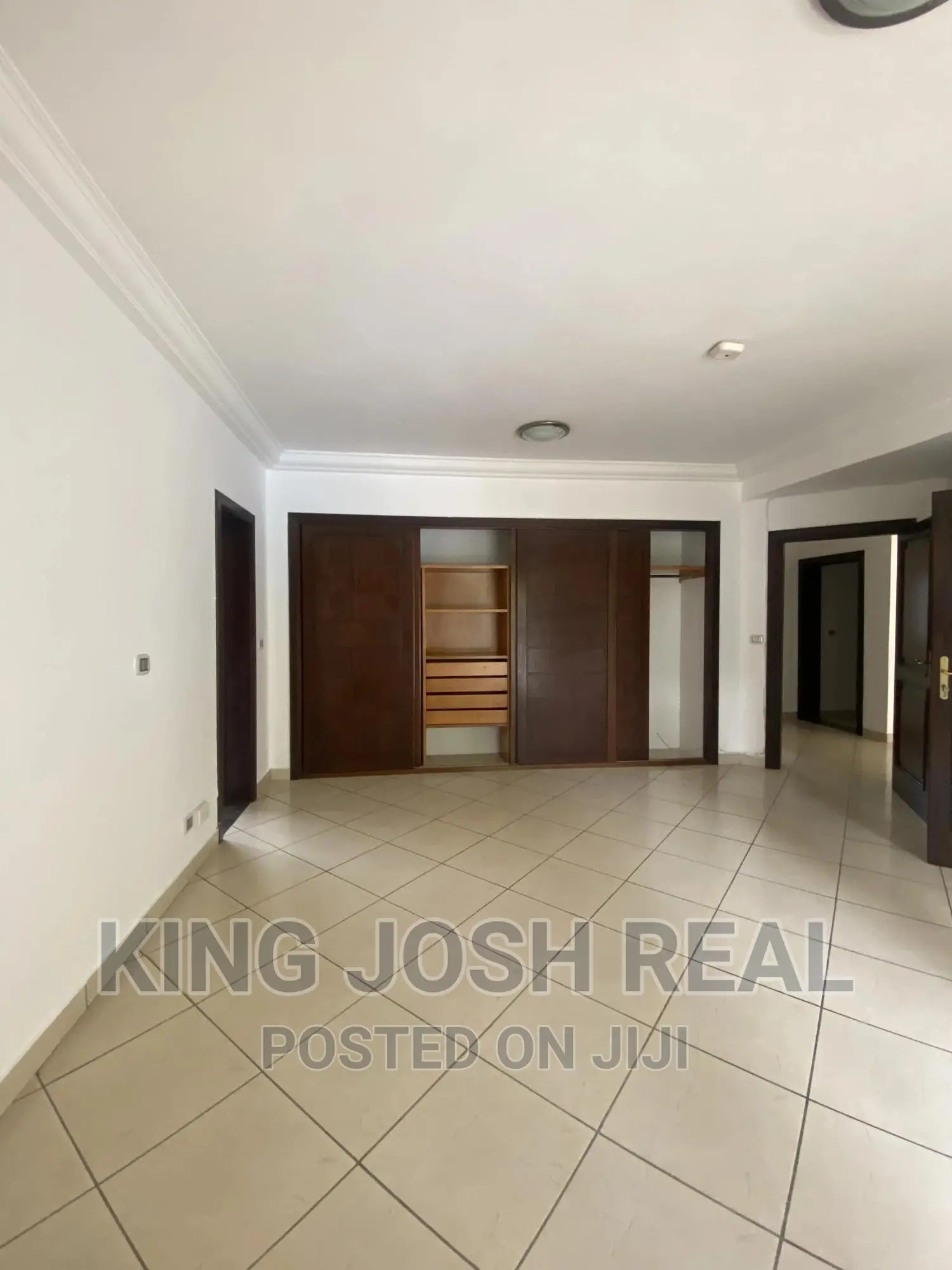3bdrm Apartment in Villagio, Airport Residential Area for rent