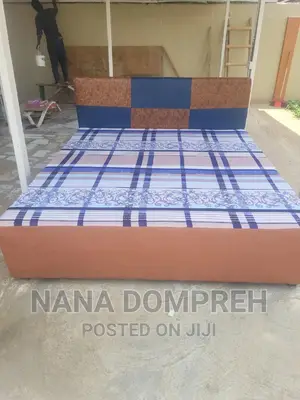 Inbuilt Queen Size Bed