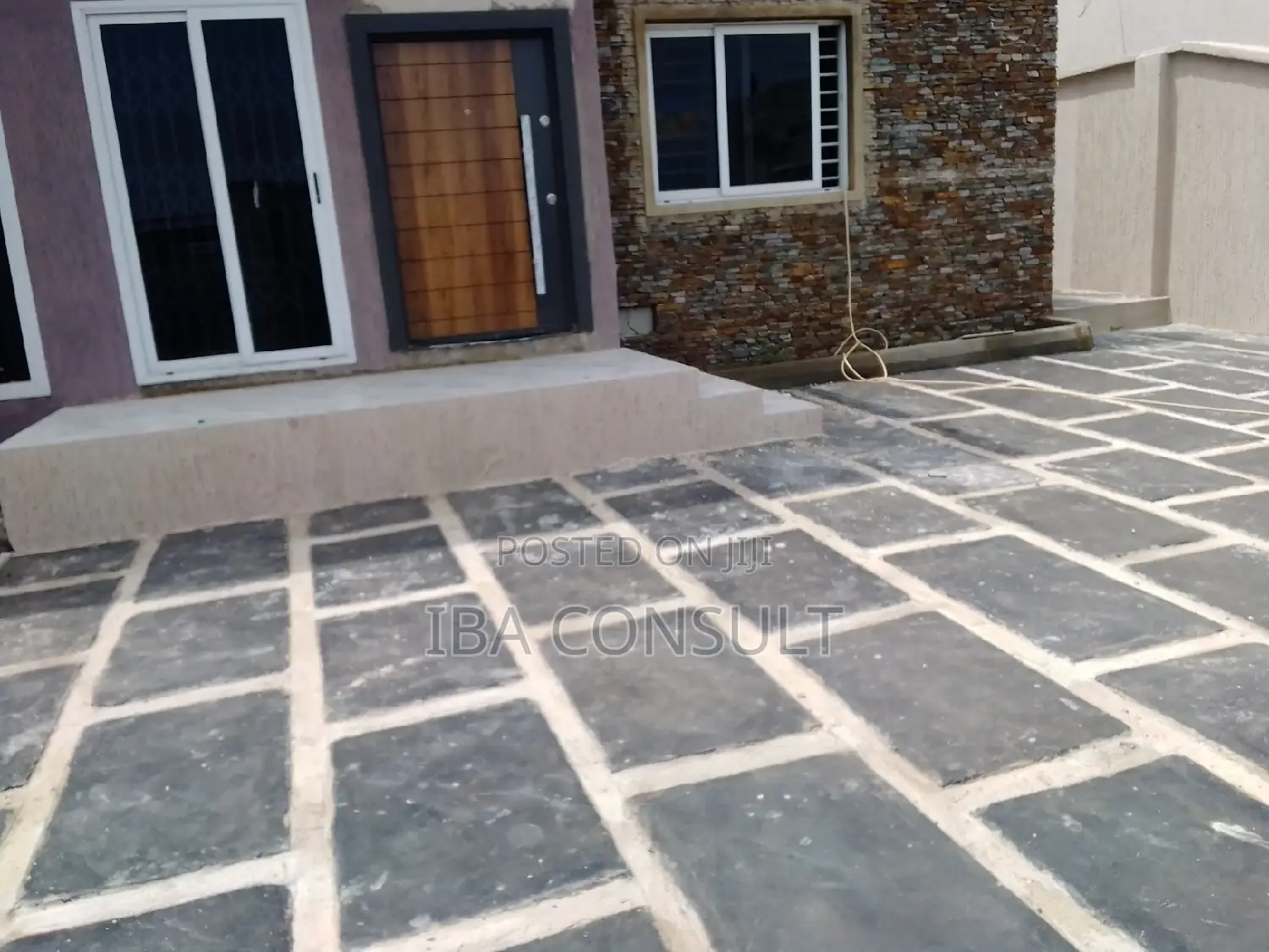 3bdrm Townhouse/Terrace in Amrahia, Adenta for sale
