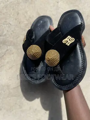 Black Suede Chawchaw/Ahenema