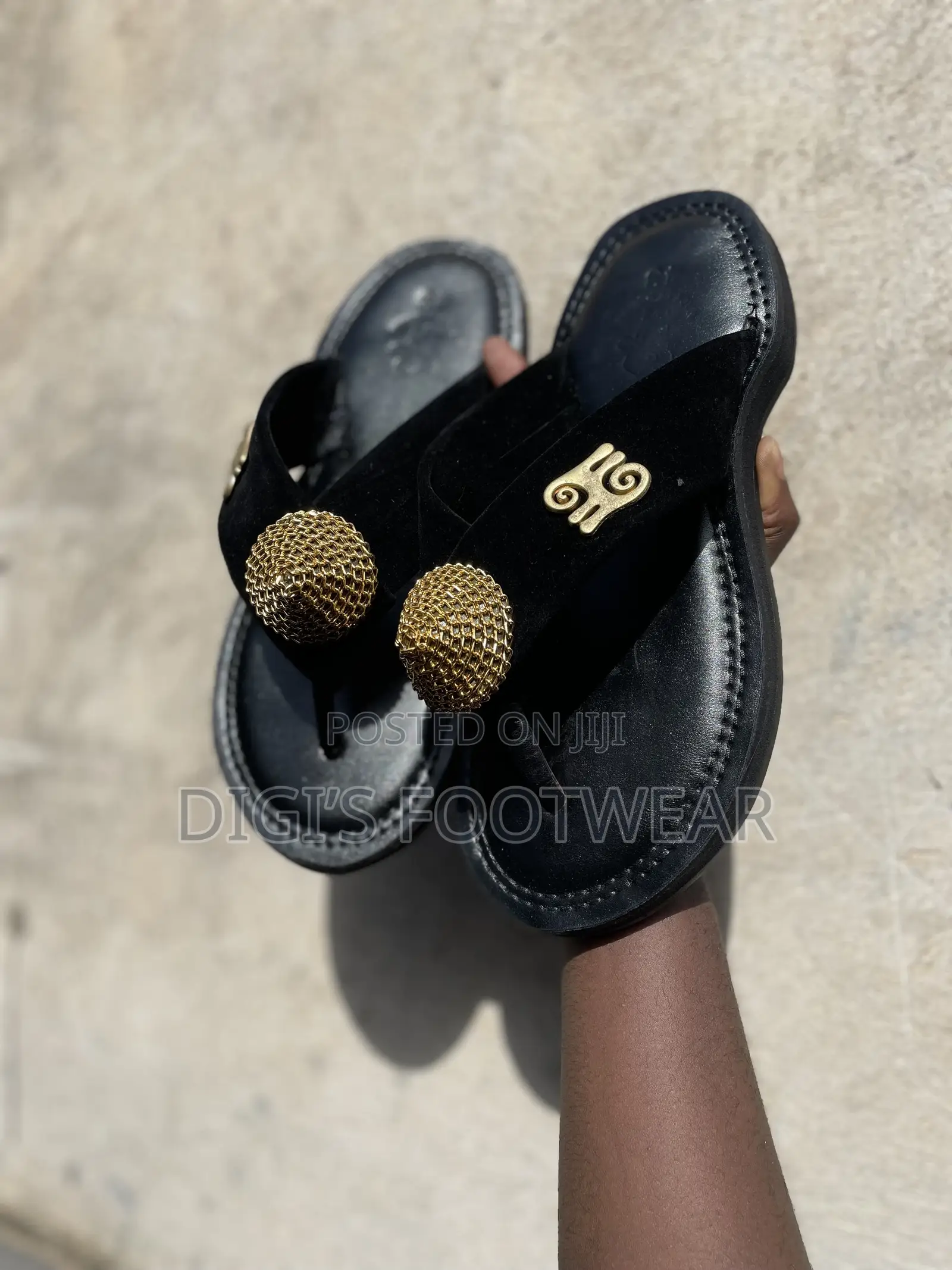 Black Suede Chawchaw/Ahenema