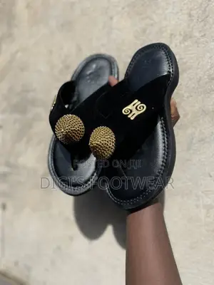Black Suede Chawchaw/Ahenema