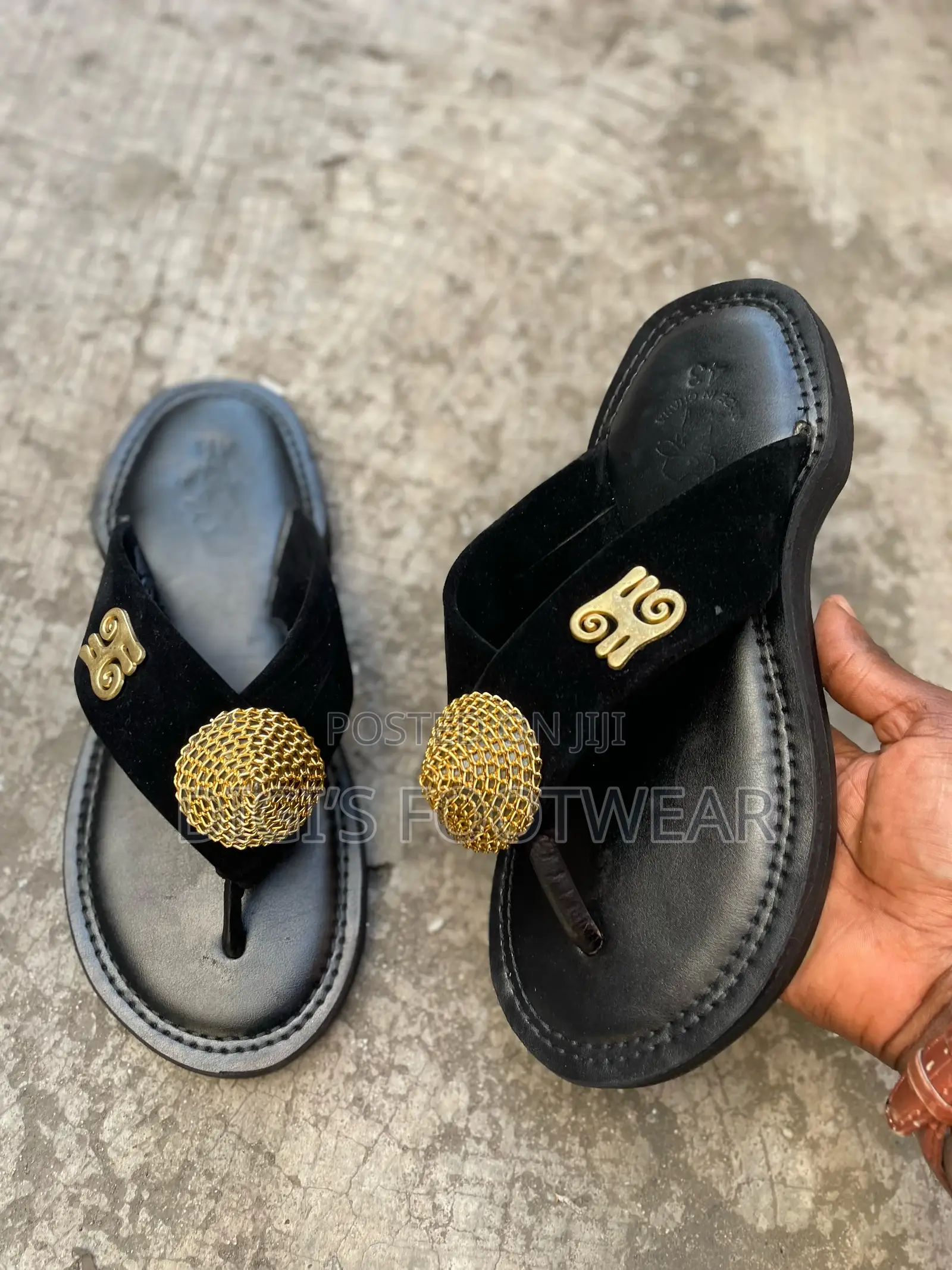 Black Suede Chawchaw/Ahenema