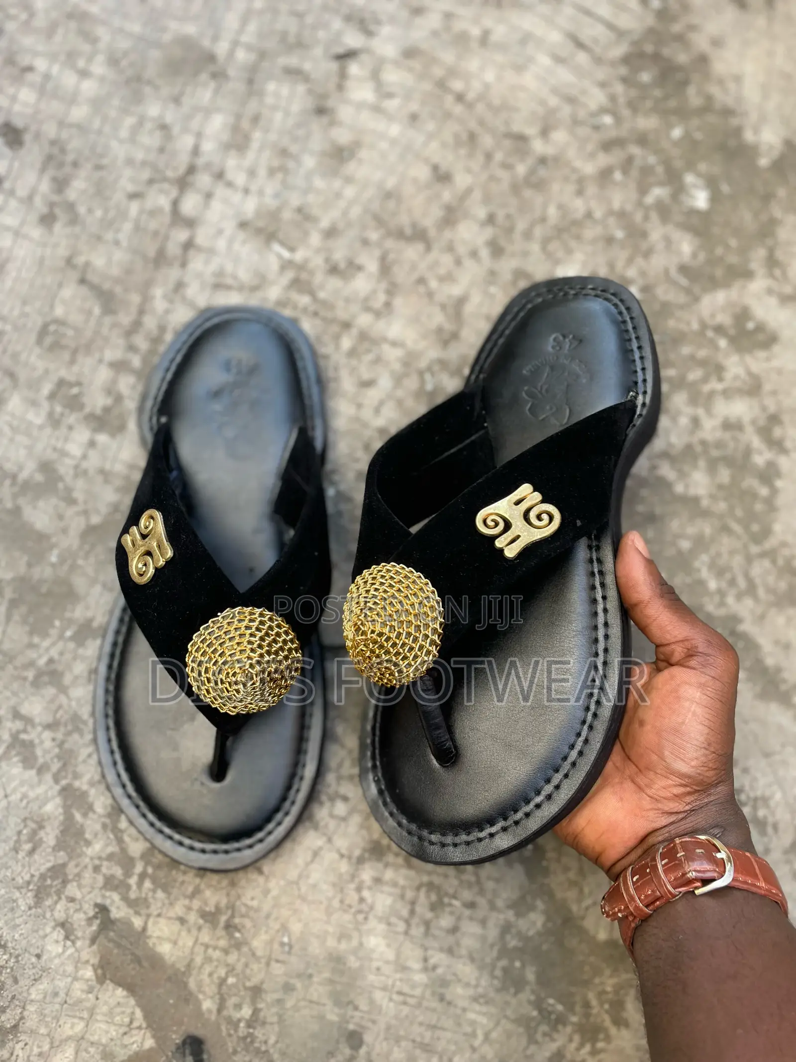 Black Suede Chawchaw/Ahenema