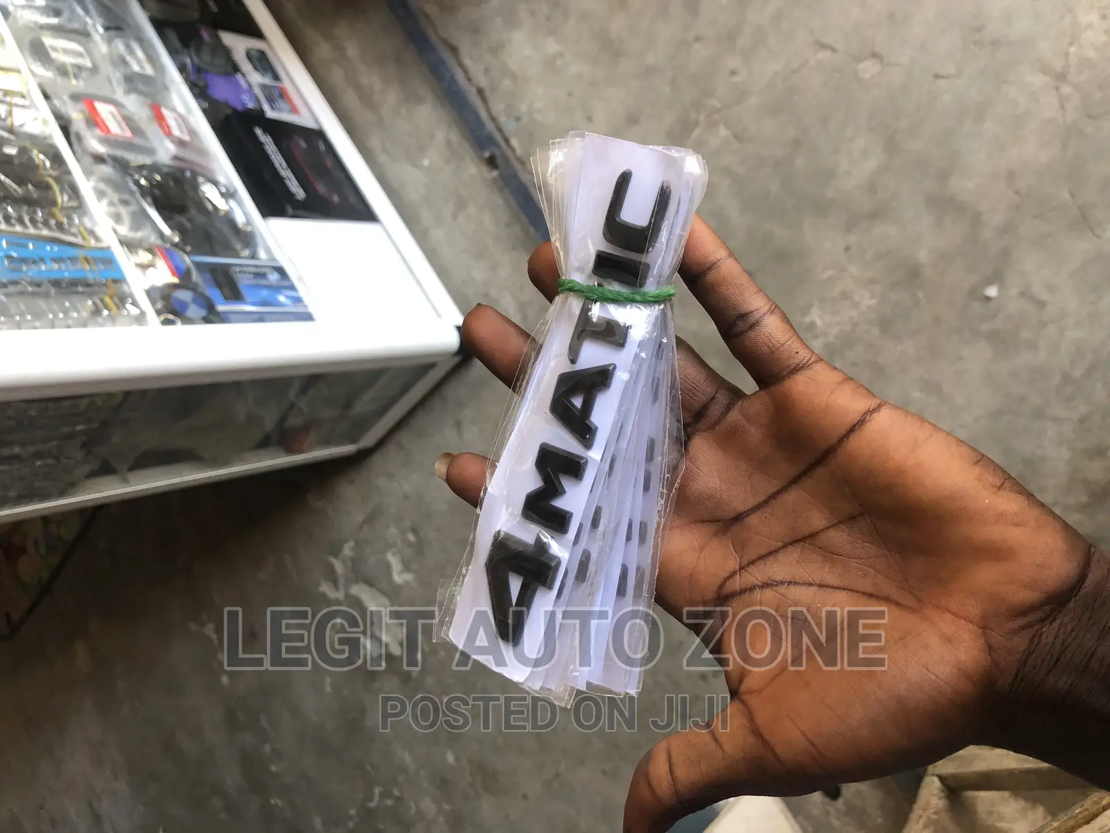 Mercedes Benz 4MATIC Written/Logo Are Available Now