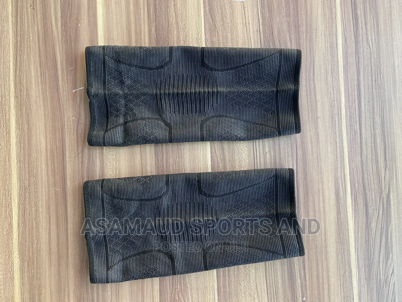 Original Knee Cap at Cool Price