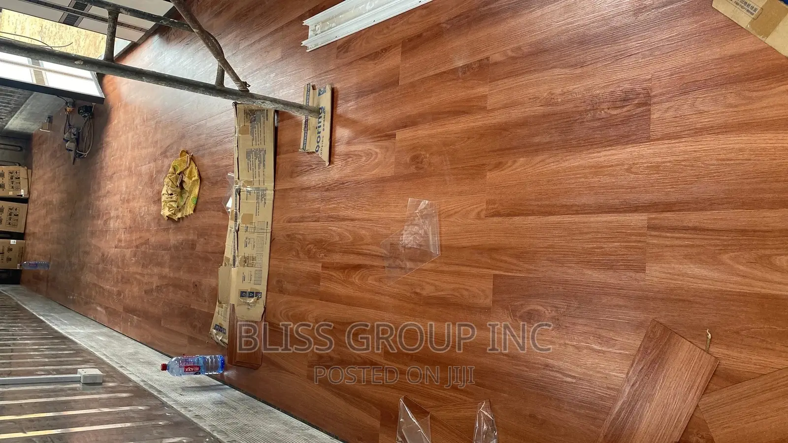 Modern Vinyl Floor Tile 5sqm Box.