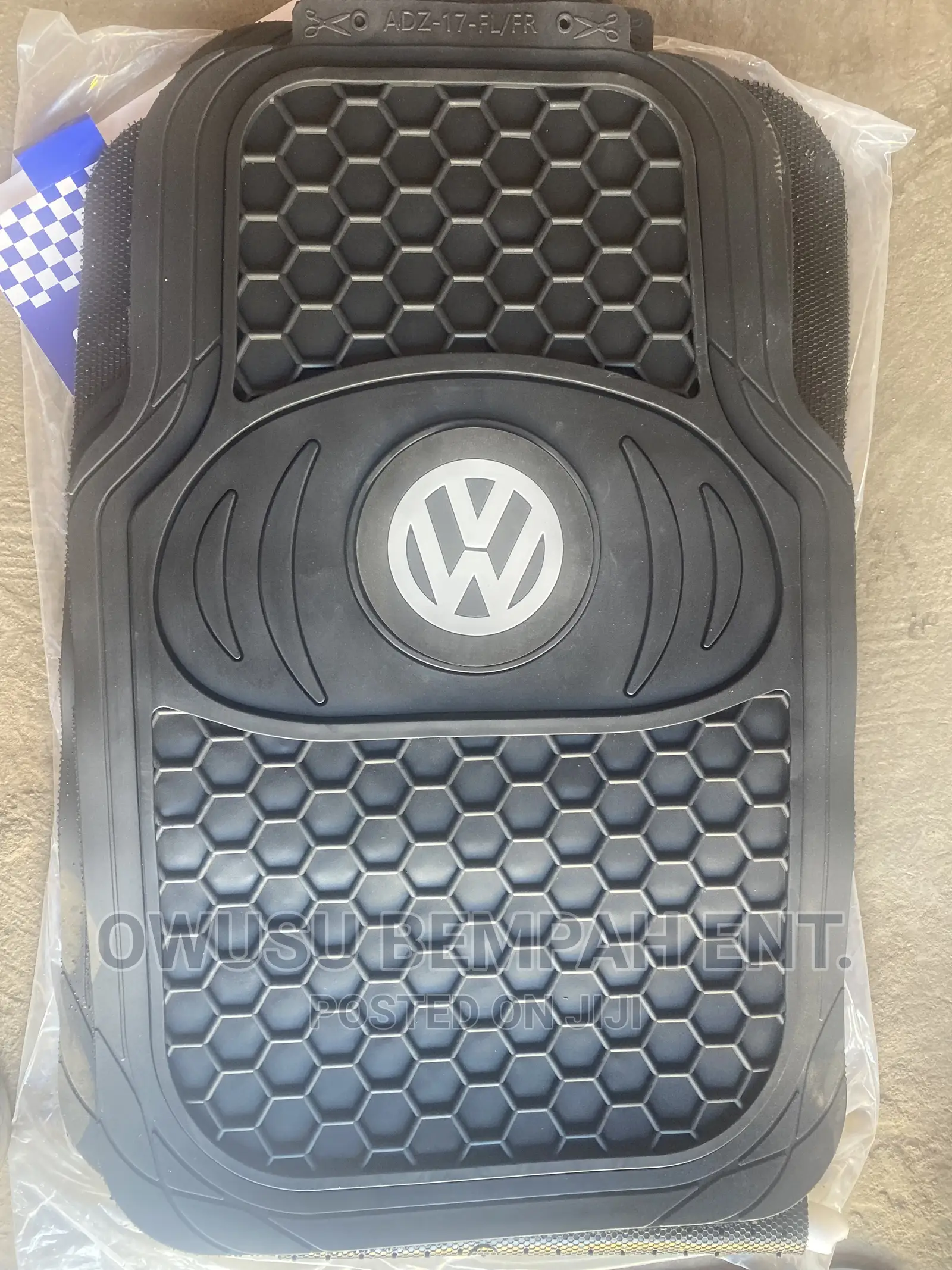 VW Touareg Floor Mats