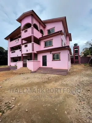 8bdrm House in Weija for sale