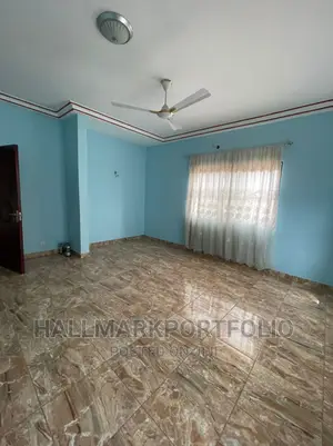 8bdrm House in Weija for sale