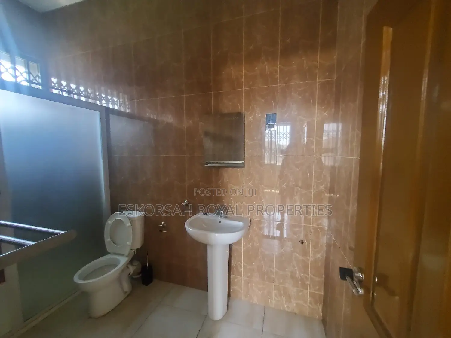 3bdrm Apartment in East Legon, Ability for rent